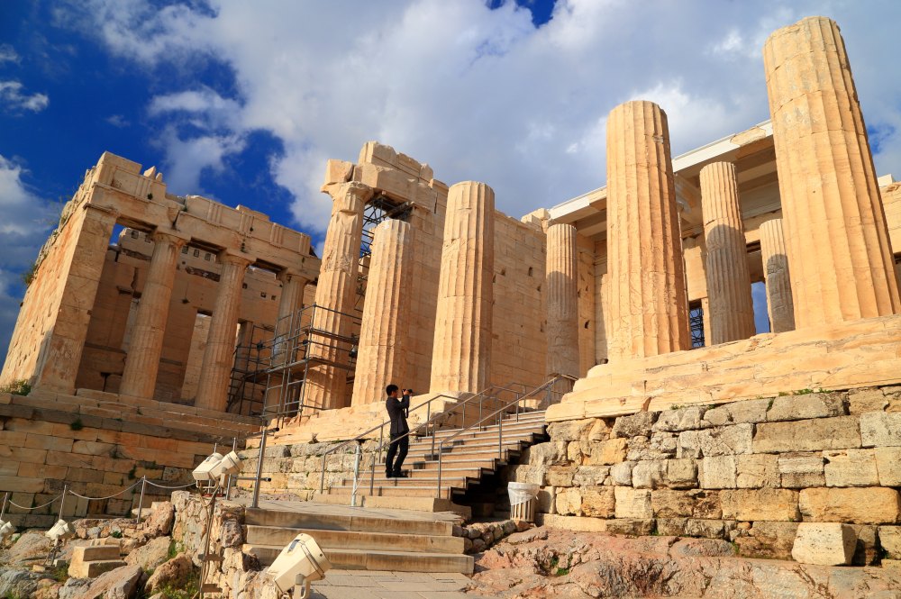 Пропилеи – вход в Акрополь