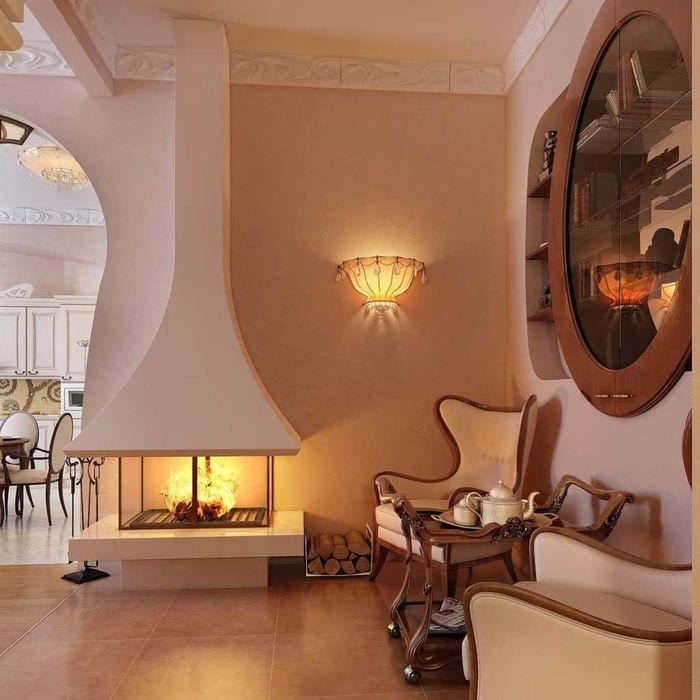 пример необычного интерьера гостиной комнаты с камином