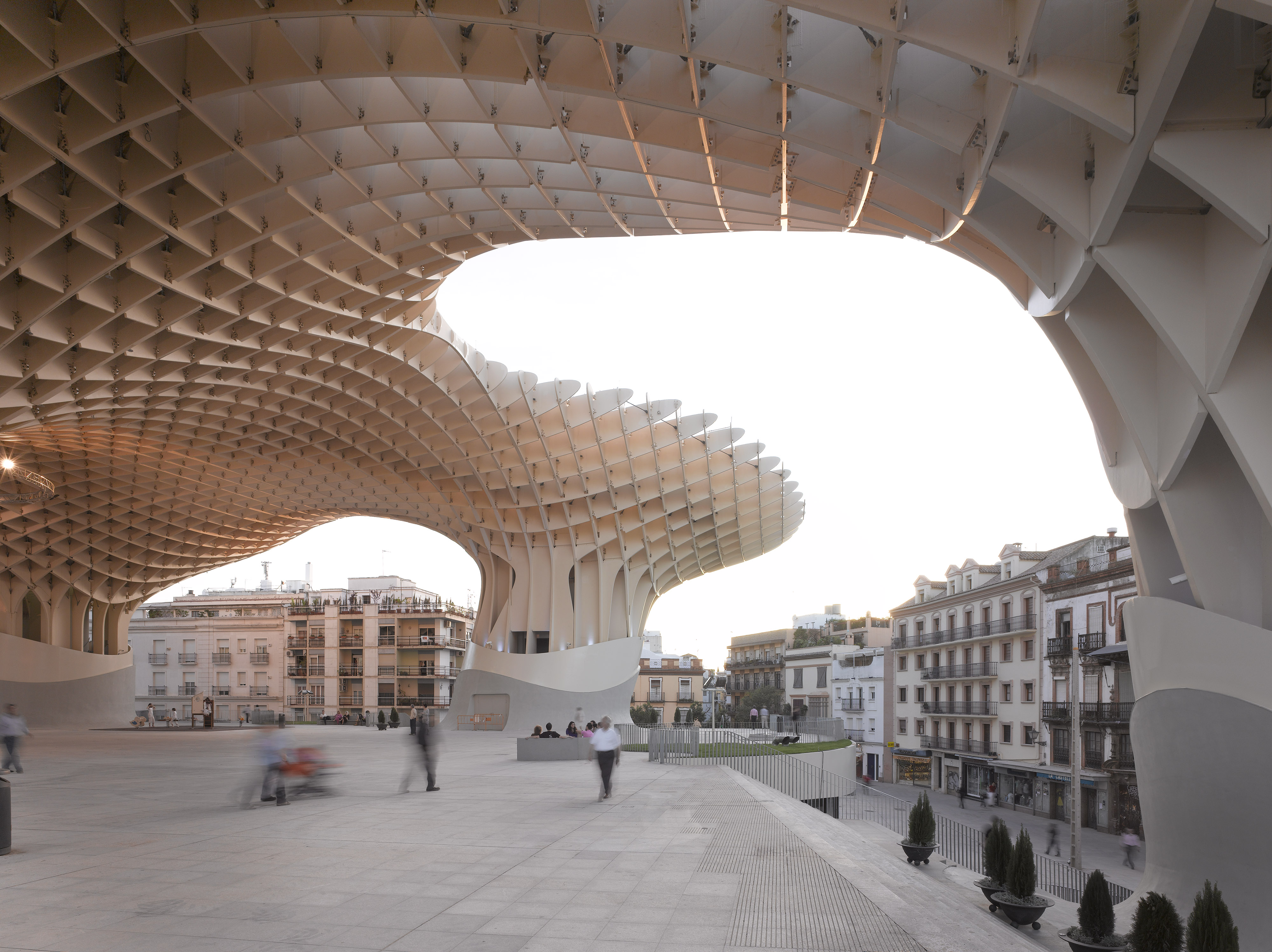 Уникальные конструкции. Метрополь парасоль Севилья Архитектор. Metropol Parasol (Севилья, Испания, 2011). Метрополь парасоль Севилья Испания. Metropol Parasol Севилья Испания 2011 Архитектор.