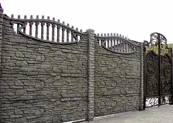 Декоративный бетонный забор